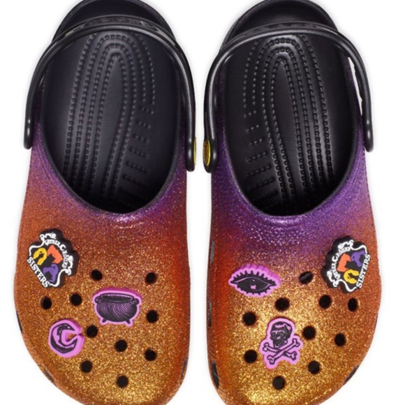Exclusive Limited Edition Crocs Disney Hocus Pocus Glitter Clog & Jibbitz Charms - Picture 16 of 16